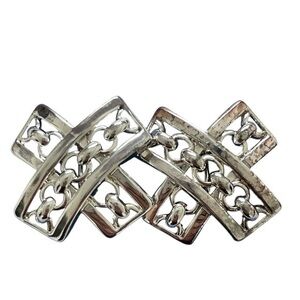 Vintage Avon LARGE Silvertone Oval Link “X” Button Clip On Earrings 1980s